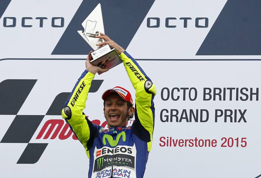 La gioia di Rossi sul podio di Silverstone. Reuters